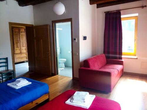 Hostal La Casa Del Popolo