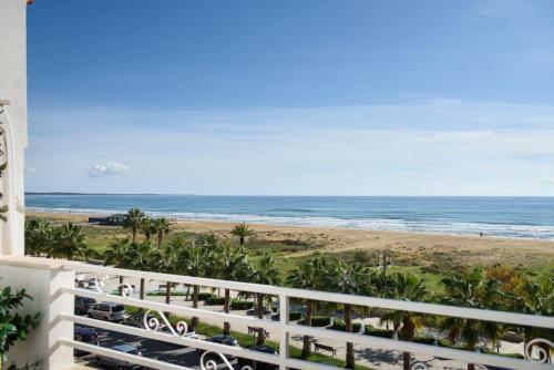 Madag� Beachfront Apartments