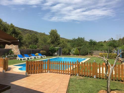 Casa Neus Bar�
