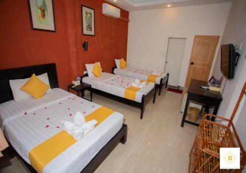 Hometown Hotel
