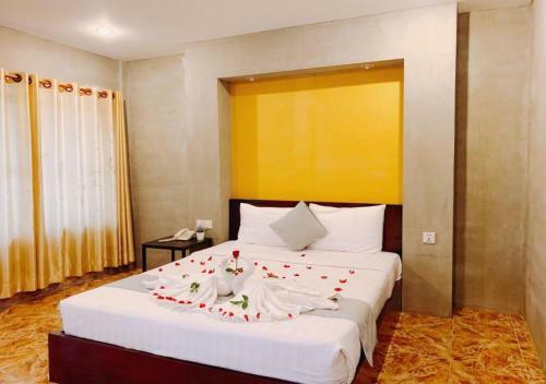 Hometown Hotel