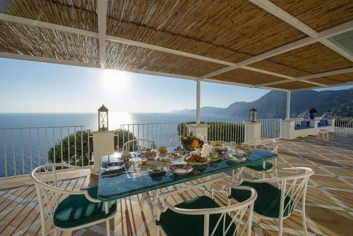 Villa Emerald Shores