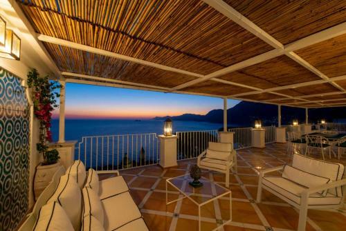 Villa Emerald Shores
