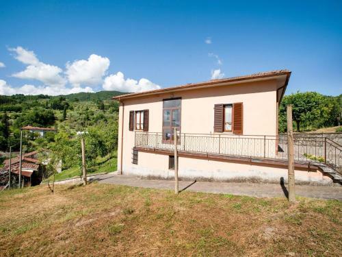 Delightful Villa In Pieve San Lorenzo-lucca With Bbq