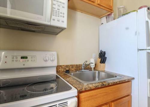 Oak Shores Studio 36 By Biloxi Beach Resort Rentals