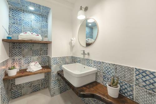 Hostal Calacala Rooms & Farm Experience