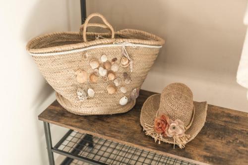 Hostal Calacala Rooms & Farm Experience