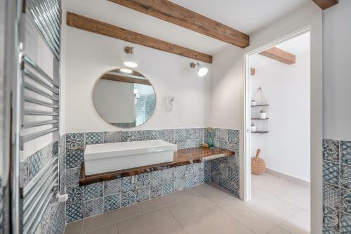 Hostal Calacala Rooms & Farm Experience
