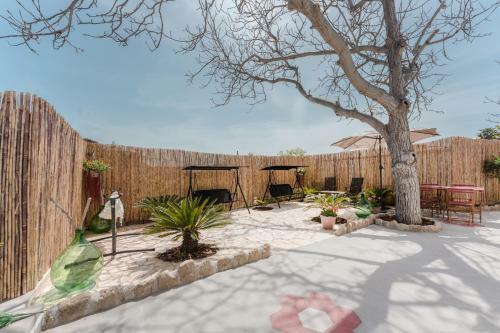Hostal Calacala Rooms & Farm Experience