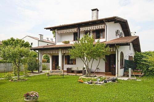 Vecchia Favola House