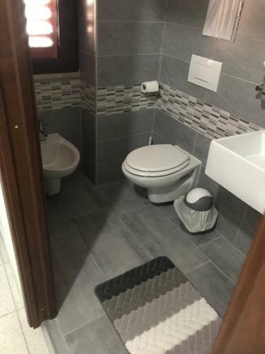 Hostal Bedroom Low Cost Di Elisa