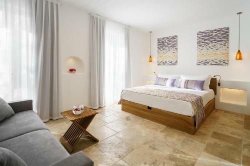 Sant Efis Hotel