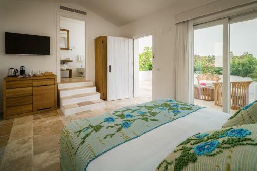 Sant Efis Hotel