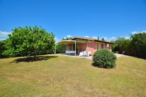 Izzhome Nora Beach