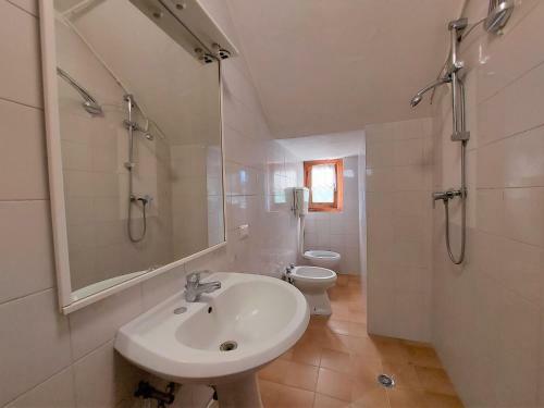 Holiday Home In Gambassi Terme With Shared Swimming Pool