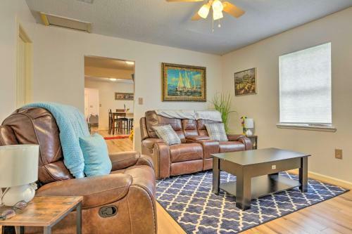 Stunning Gulfport Getaway About 1 Mi To The Beach