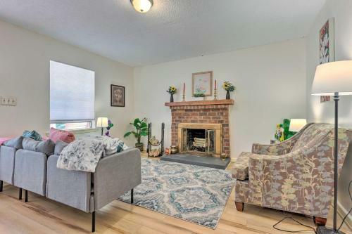Stunning Gulfport Getaway About 1 Mi To The Beach