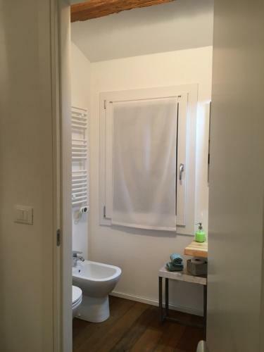 Hostal La Lanterna Camere & More
