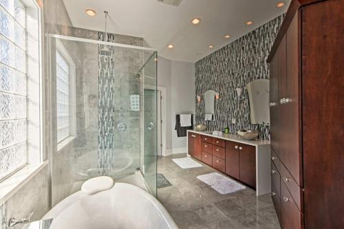 Gorgeous Ocean Springs Waterfront Home With Dock!