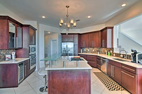 Gorgeous Ocean Springs Waterfront Home With Dock!