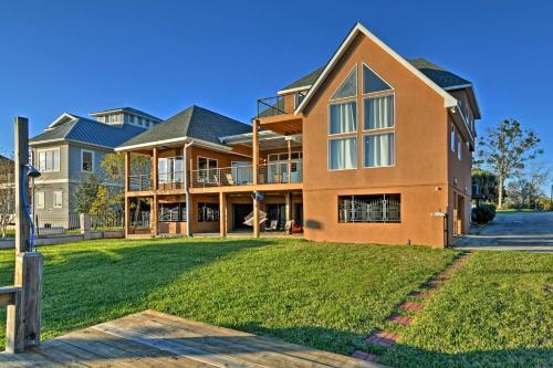 Gorgeous Ocean Springs Waterfront Home With Dock!