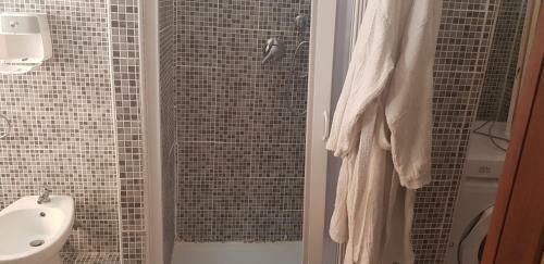 Apartamento 14 Persone 3 Bagni 150mq Arredata Nel 2020 Moderna