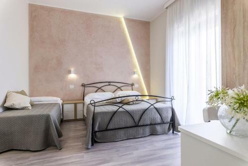 Viamonti Hotel