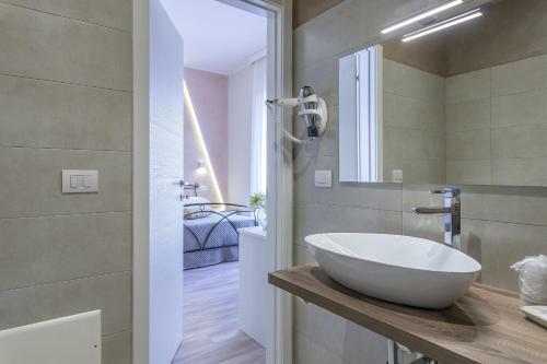 Viamonti Hotel