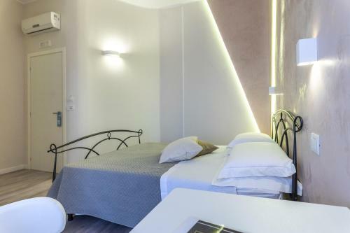 Viamonti Hotel