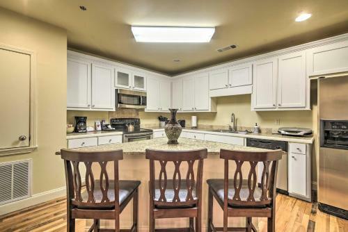 Apartamento Updated Sears Quarters Condo - Walk To Dining