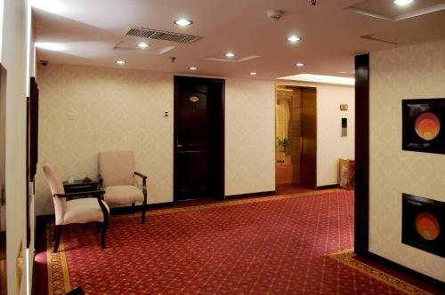 Lilac Hotel Qingdao