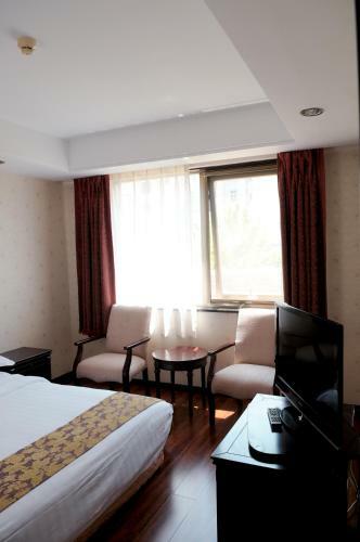 Lilac Hotel Qingdao