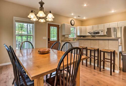 Lakefront Camdenton Home With Fire Pit And Grill!
