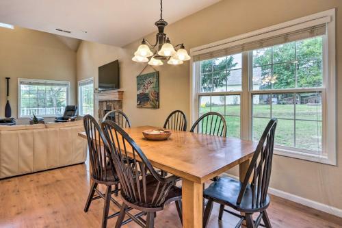 Lakefront Camdenton Home With Fire Pit And Grill!