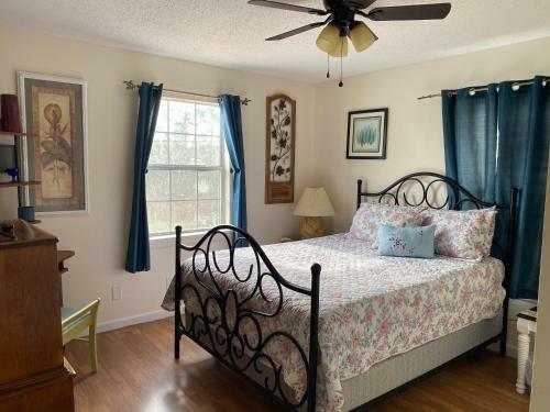 Aqua House, Bayou Vacation Home