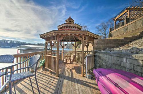 Stunning Lake Ozark Retreat With Dock And Boat Slip!