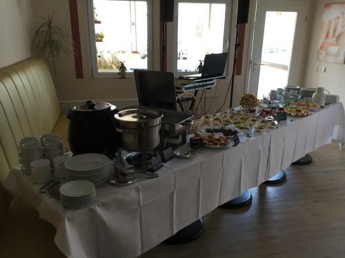 Hostal Pension Zum Lindeneck