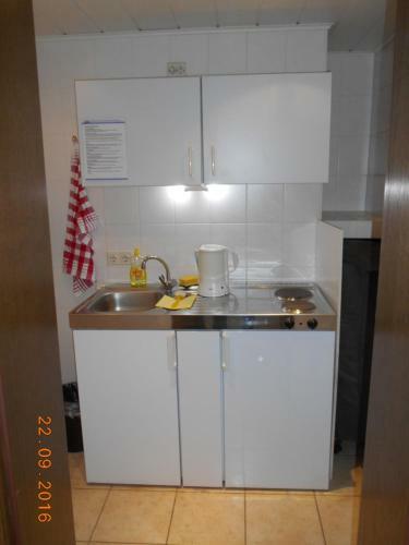 Hostal Pension "am Schlo�"