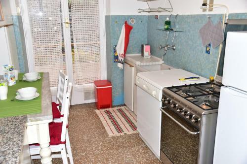 Spacious Luxury Apartment In Rapallo Center