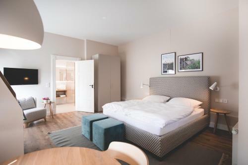 Saltbloom Apartments