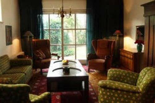 Nanas Holiday Home