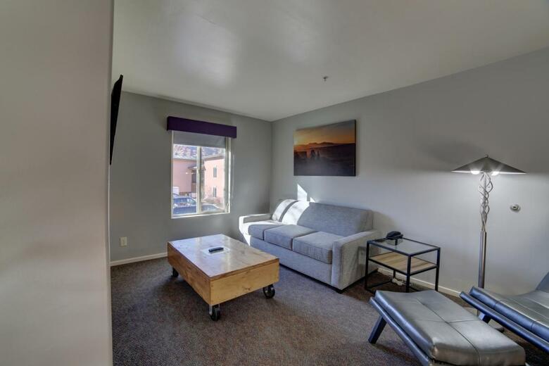 Hotel Gonzo Inn