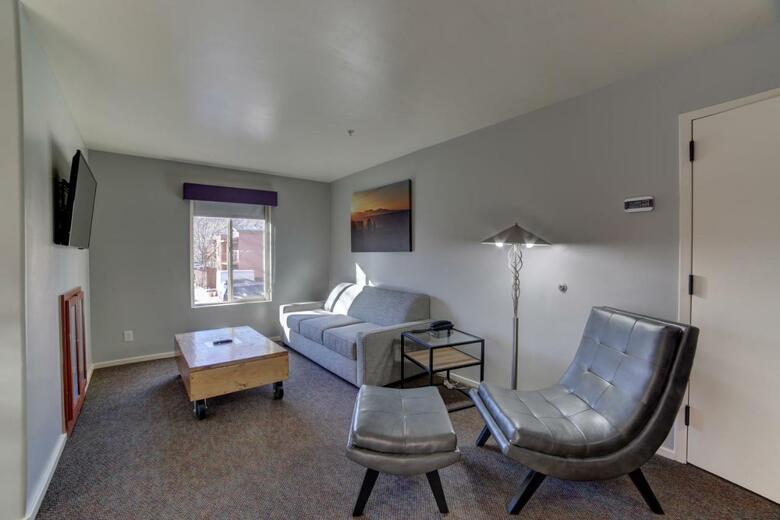 Hotel Gonzo Inn