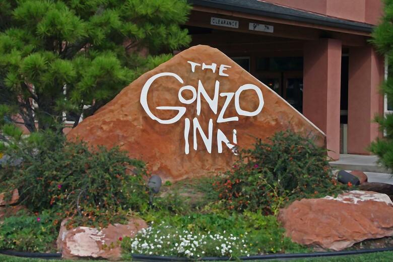 Hotel Gonzo Inn