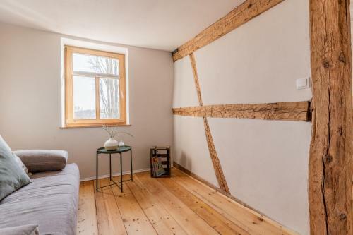 Hostal Main3 - Schlafen Am Fluss