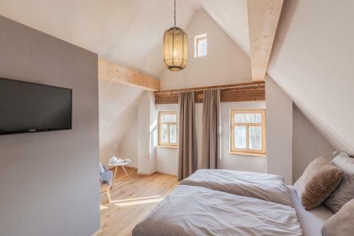 Hostal Main3 - Schlafen Am Fluss