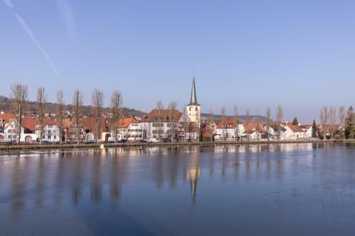 Hostal Main3 - Schlafen Am Fluss