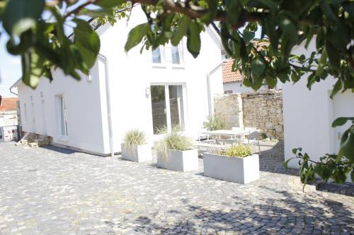 Traumhaus Mit ?park?: Landidylle Mitten Im Zentrum