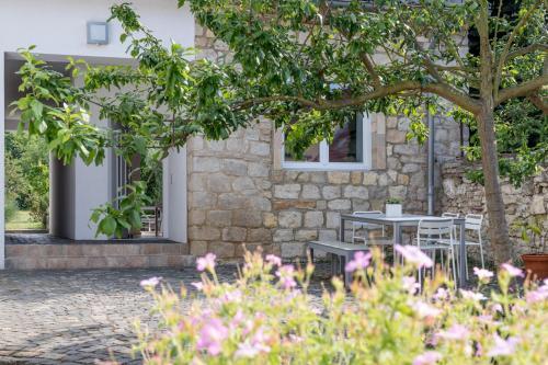 Traumhaus Mit ?park?: Landidylle Mitten Im Zentrum