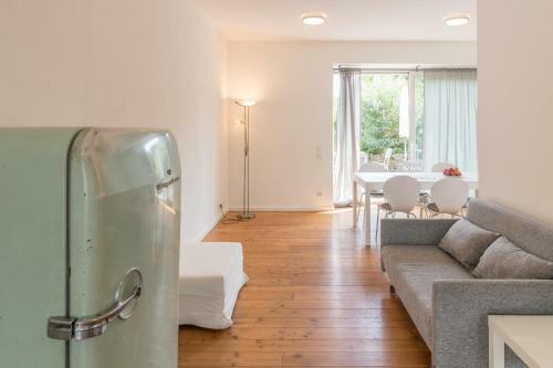 Traumhaus Mit ?park?: Landidylle Mitten Im Zentrum